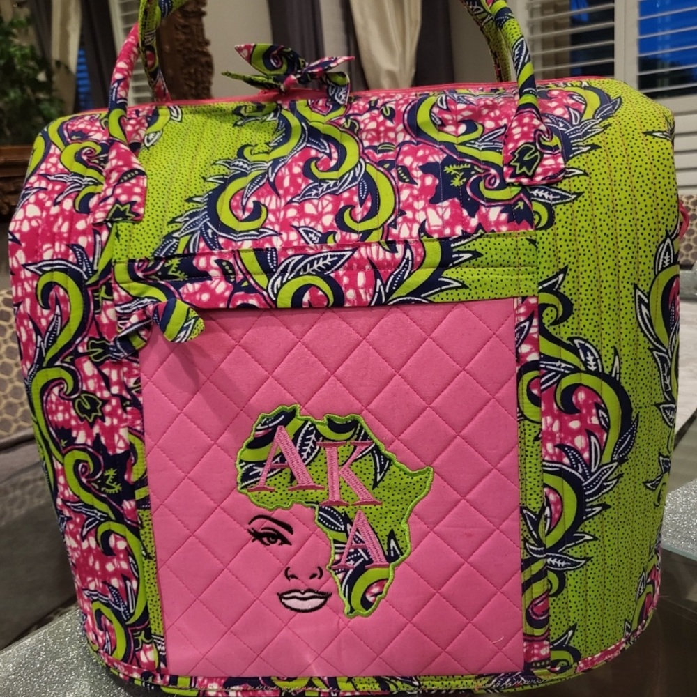 Travel bag this one here is for the traveling Sororities Sisters AKA